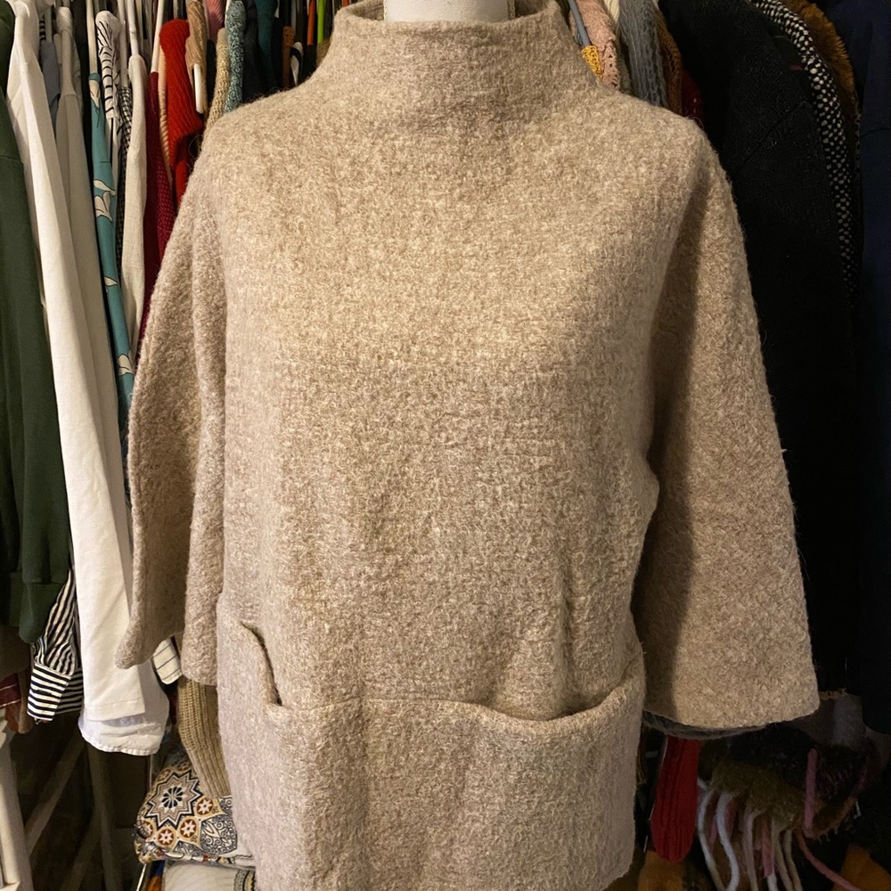 h&m oatmeal mock-neck sweater 🧁